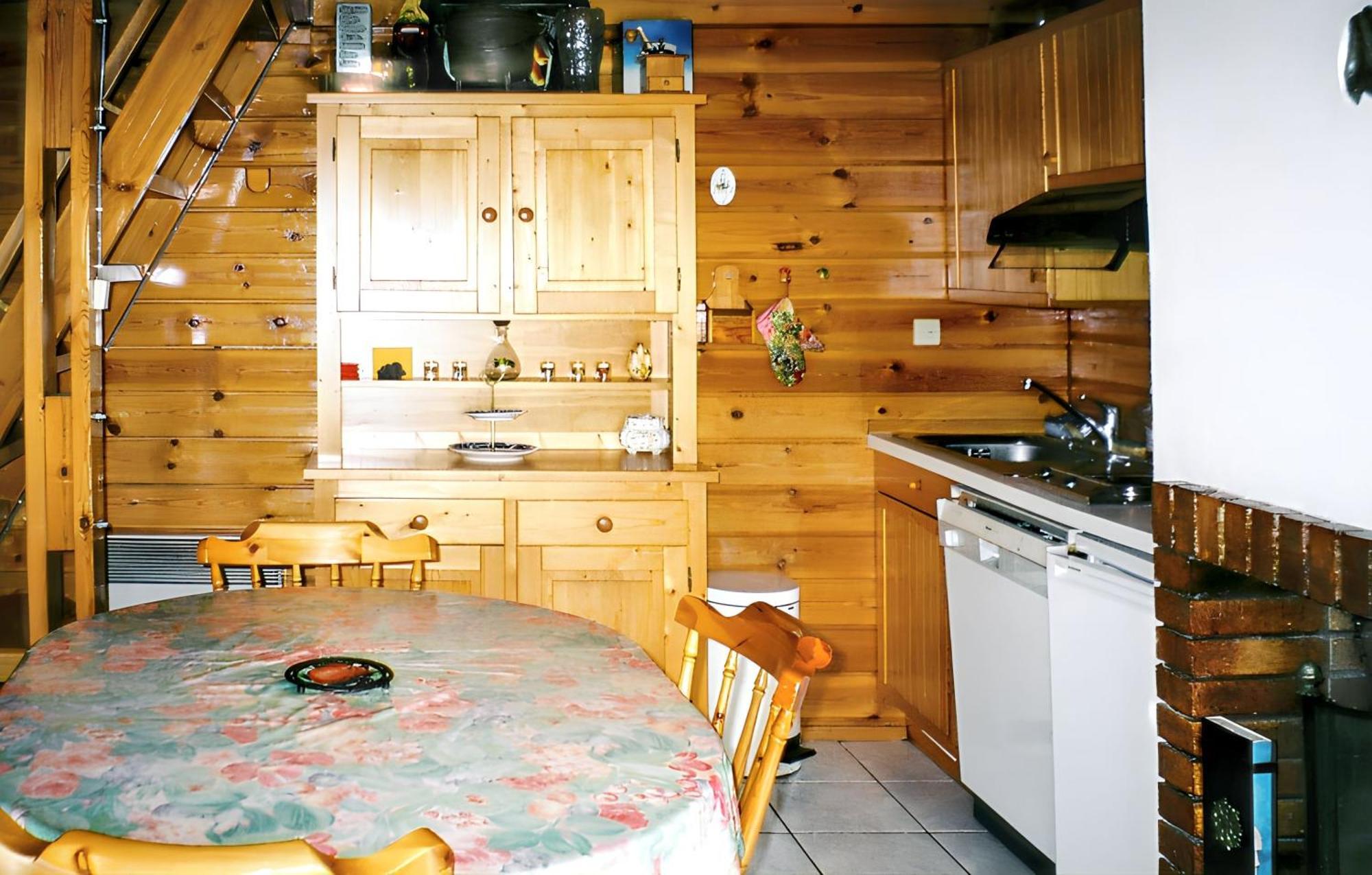 Chalet Cosy A Sixt-Fer-A-Cheval Avec Vue Sur La Montagne Luaran gambar