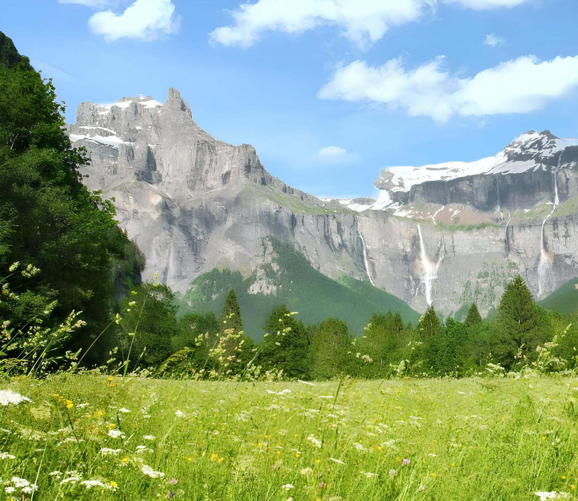 Chalet Cosy A Sixt-Fer-A-Cheval Avec Vue Sur La Montagne Luaran gambar